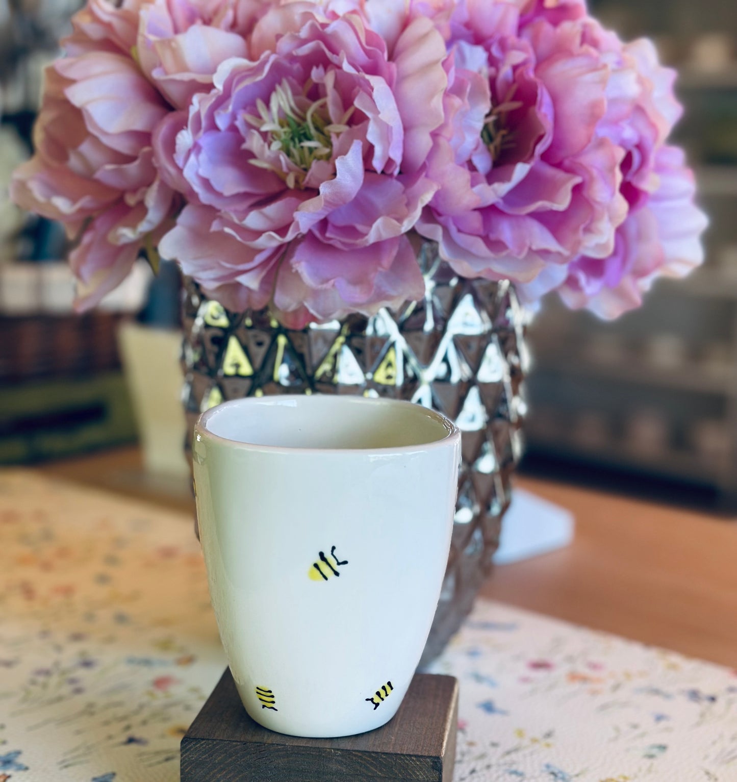 Bee Happy mug