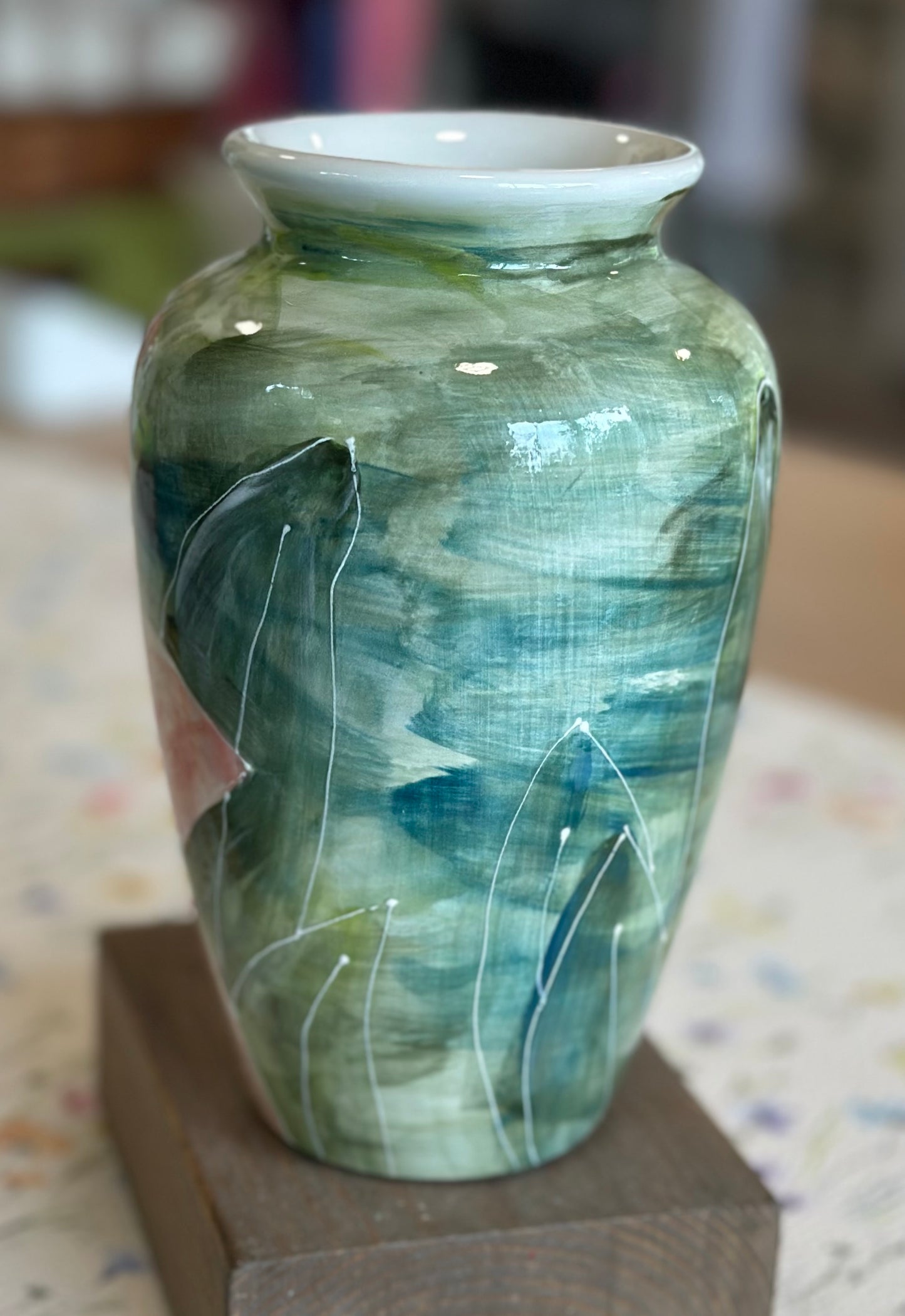 Botanical vase