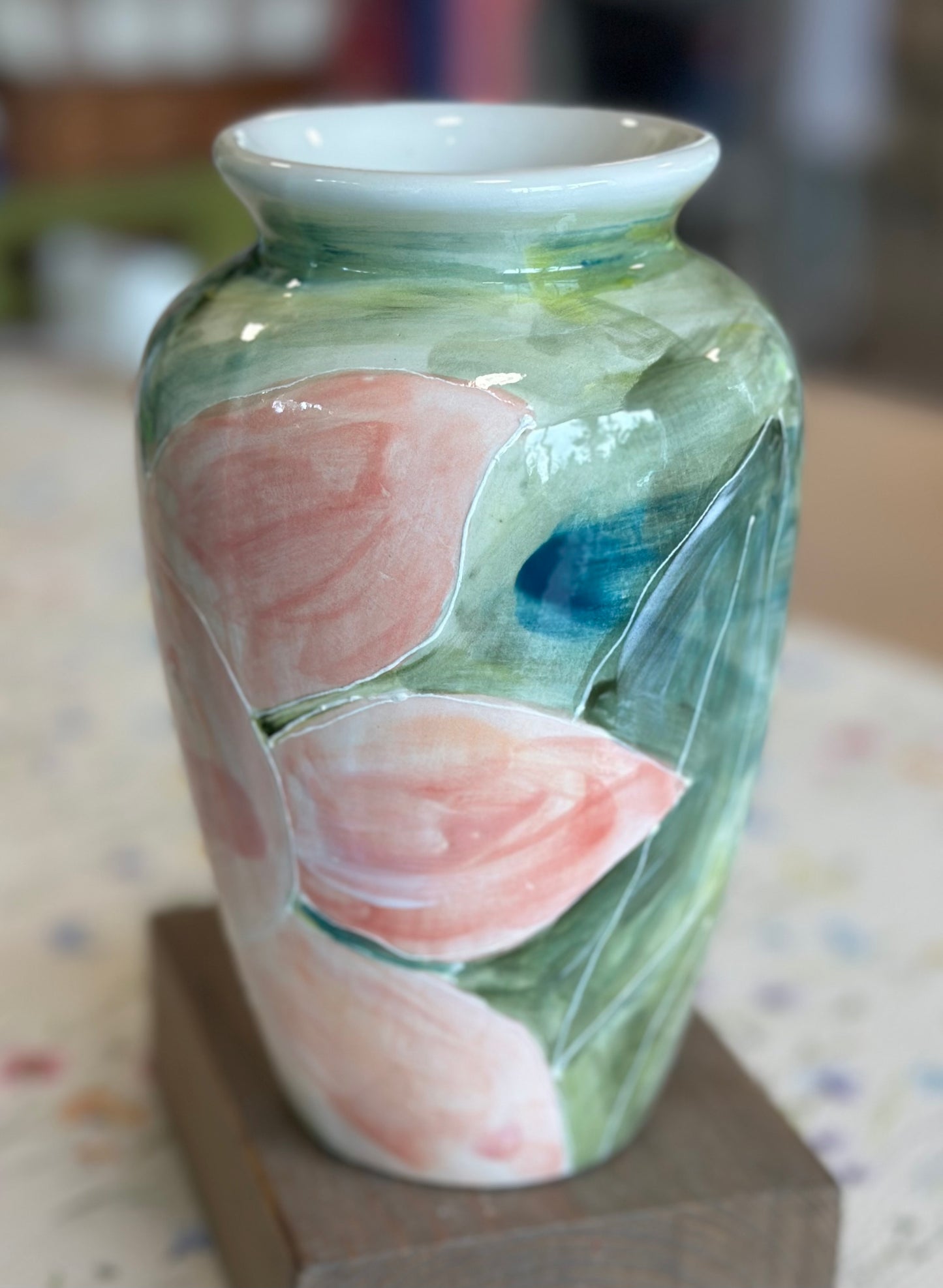 Botanical vase