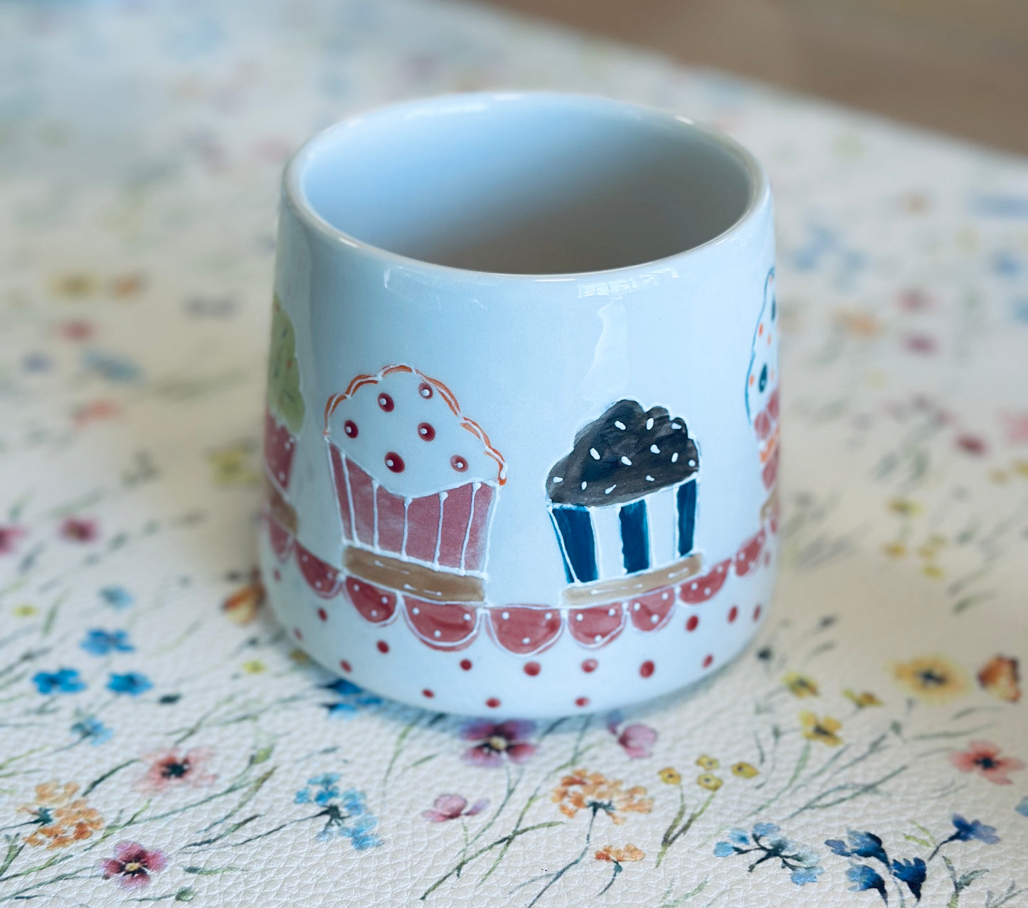 Cupcake table mug