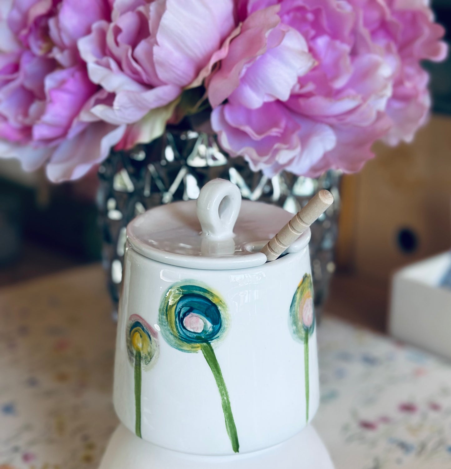 Lollipop honey pot