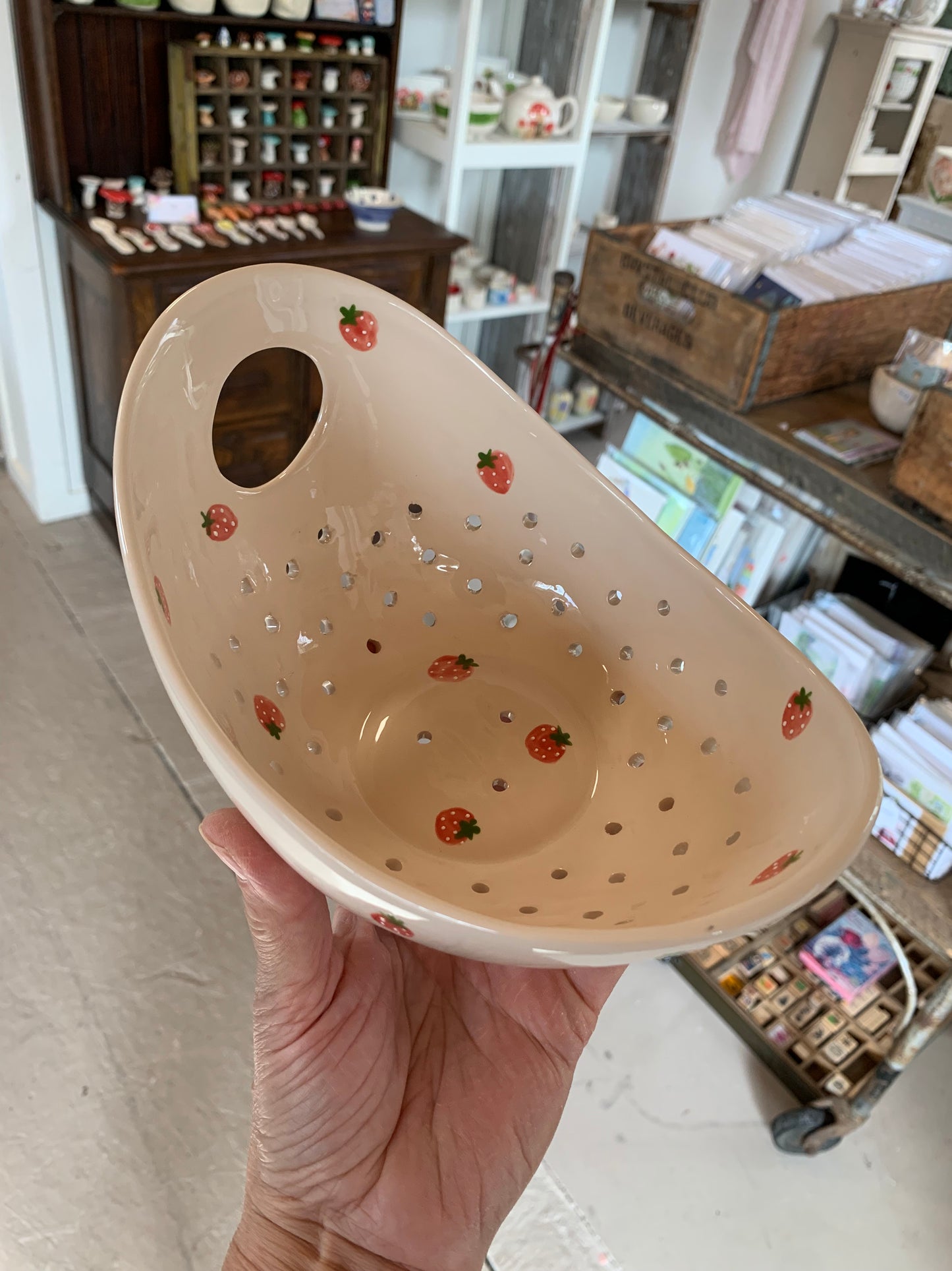 Strawberry berry strainer oval