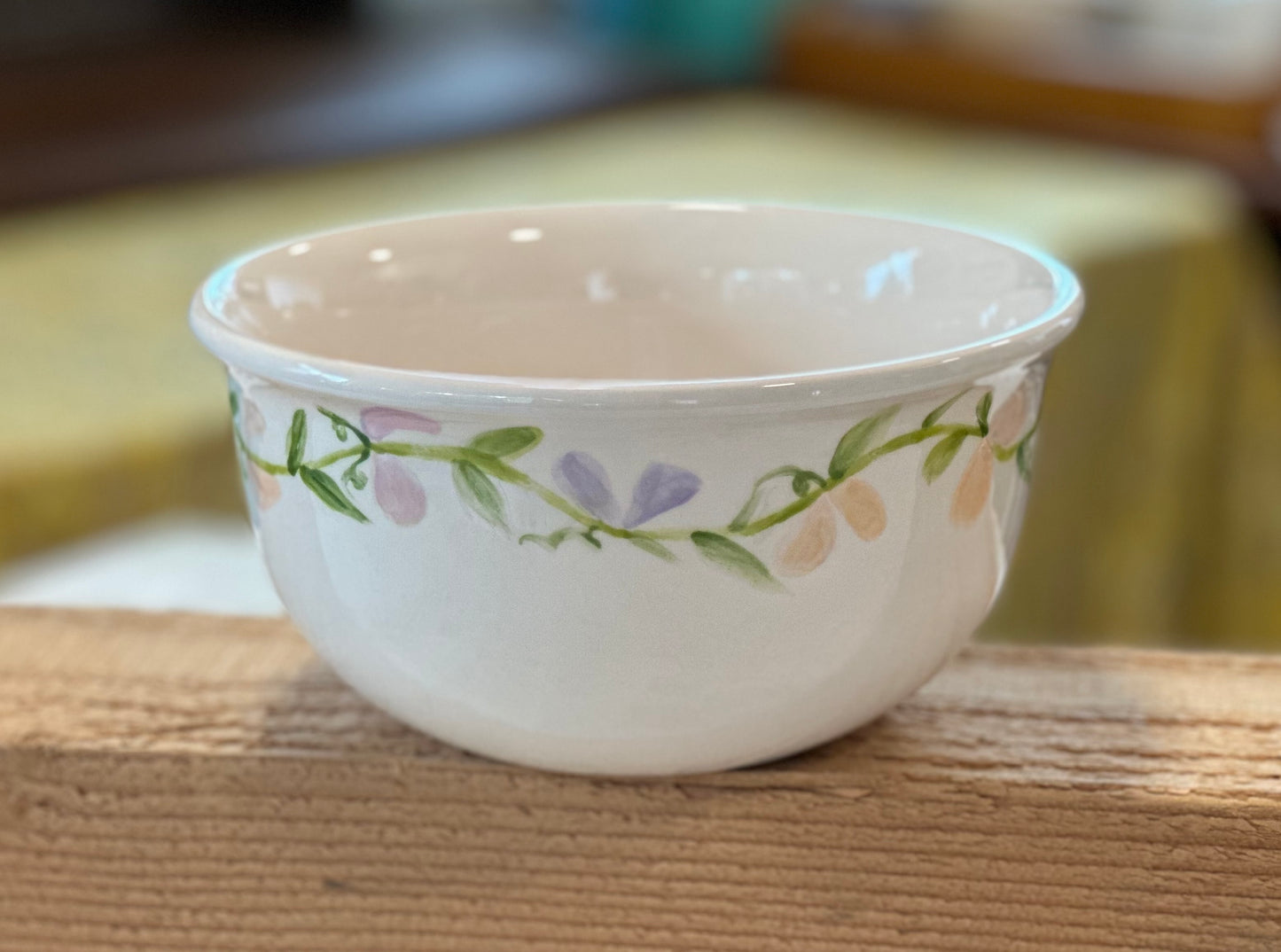 Sweet Peas serving bowl