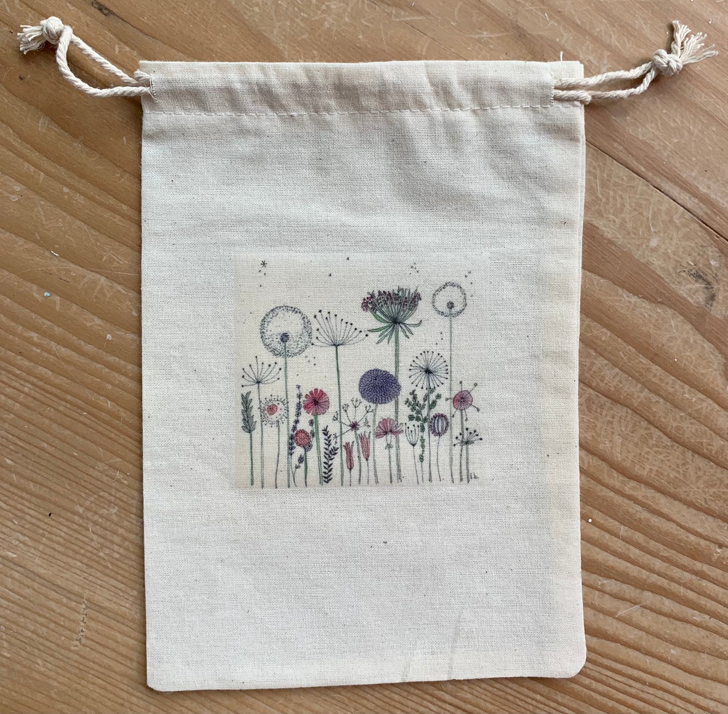 Dreaming of Spring - drawstring bag