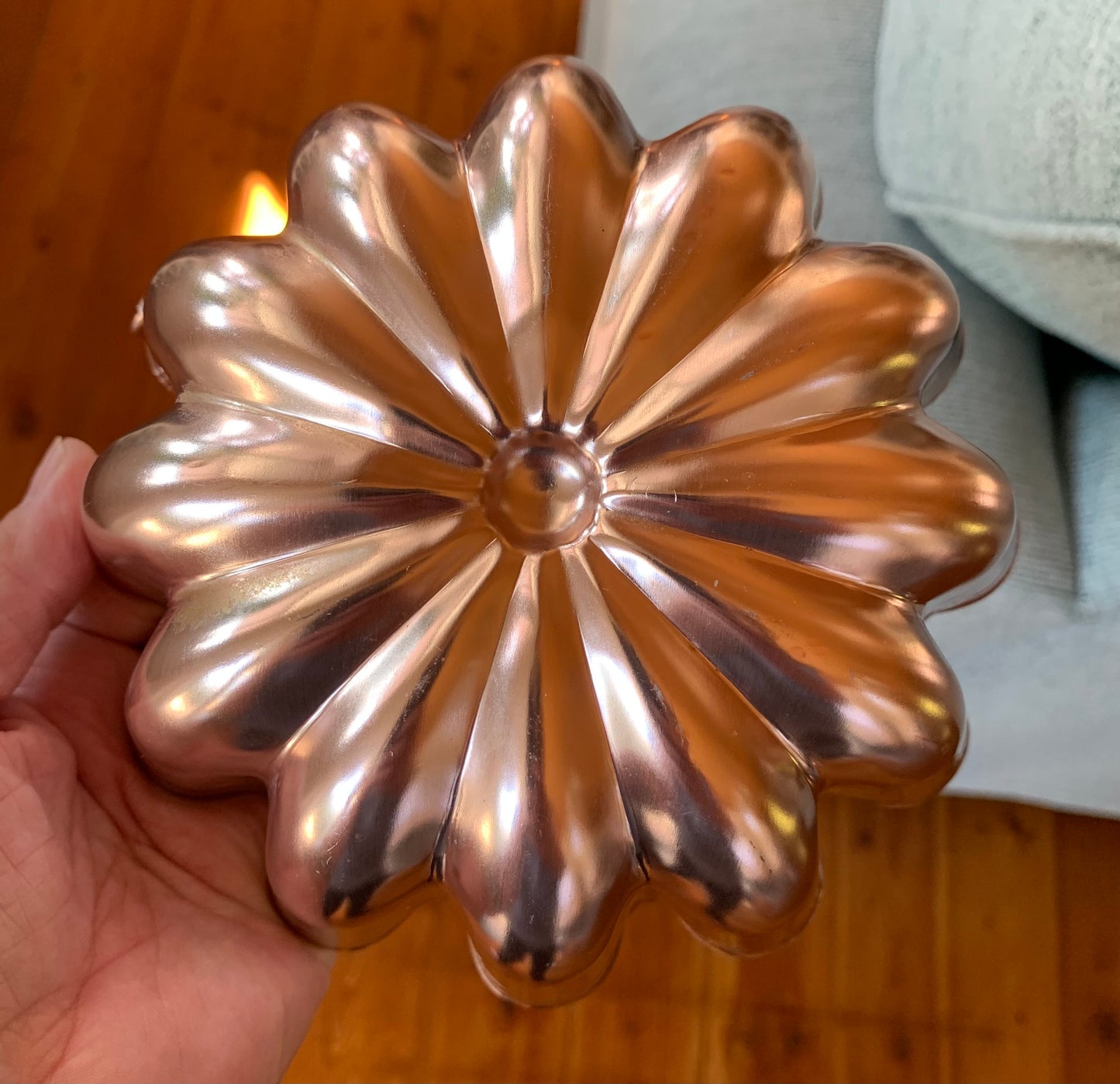 Vintage pink aluminum jelly jello aspic mould