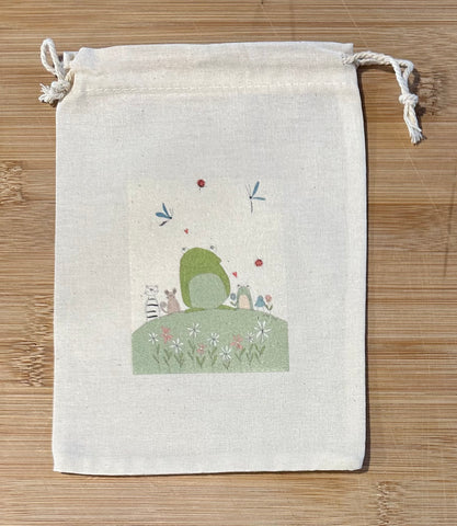 Frogs on a hill drawstring bag