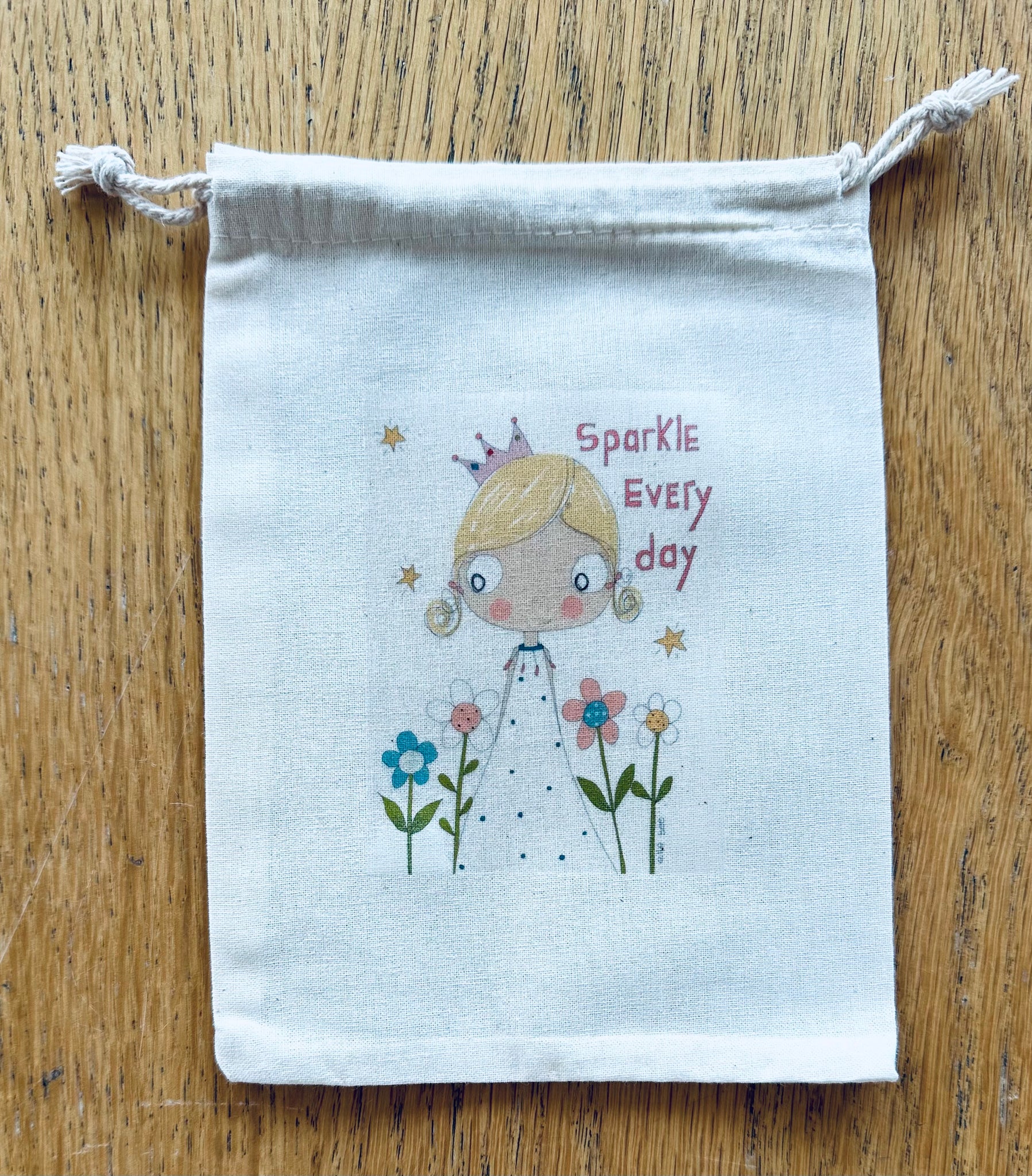 Sparkle every day drawstring bag