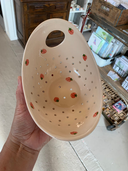 Strawberry berry strainer oval