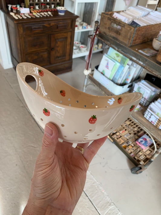 Strawberry berry strainer oval