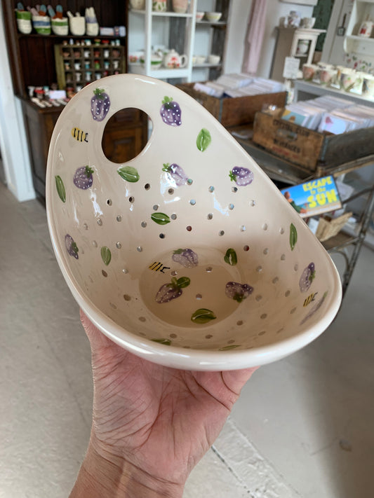 Blackberry strainer oval