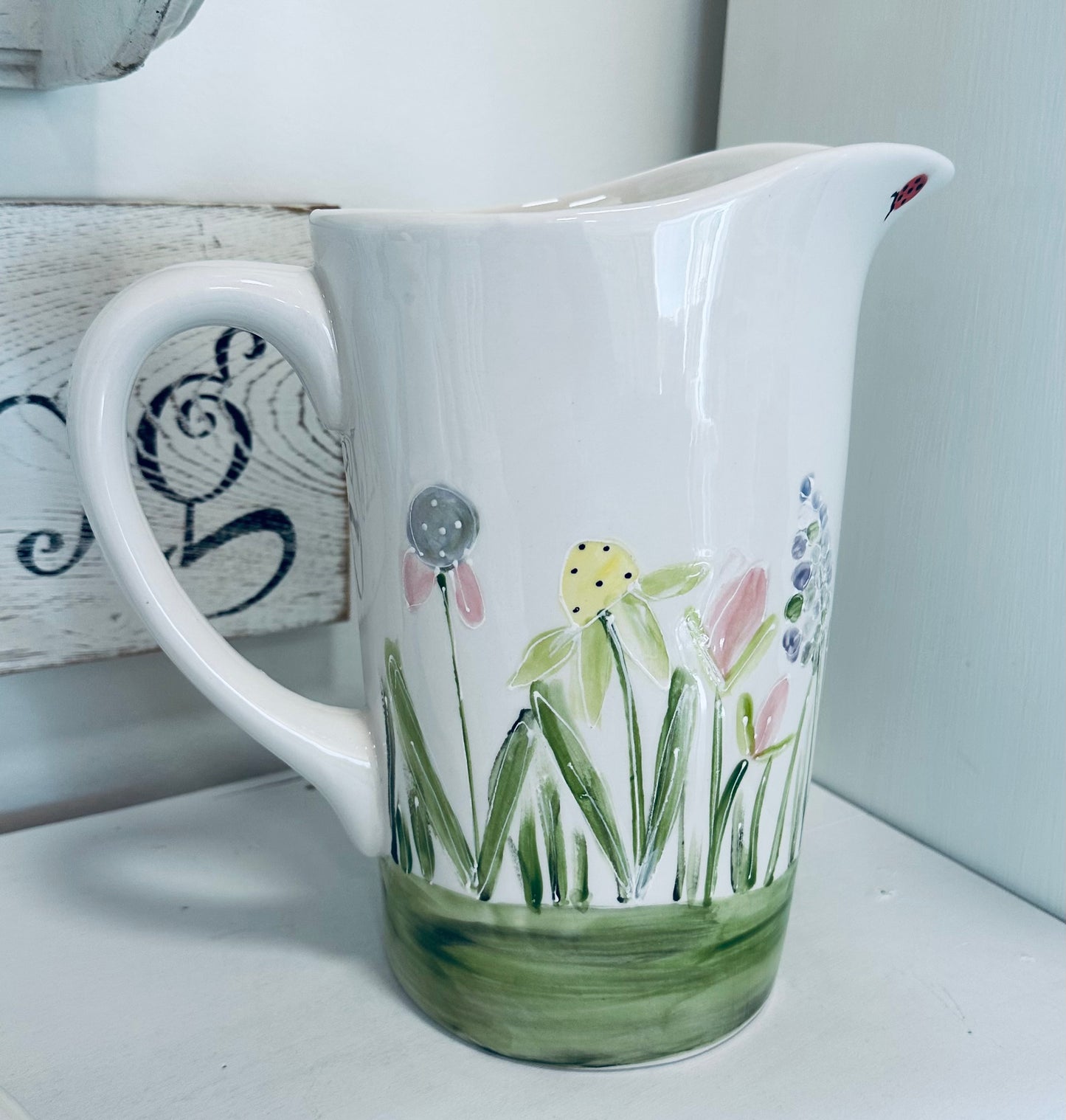 Bluebirds Garden large jug / vase