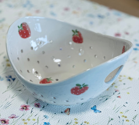 Strawberry berry strainer oval