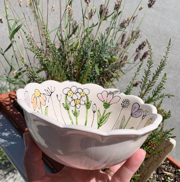 Wildflower scalloped bowl