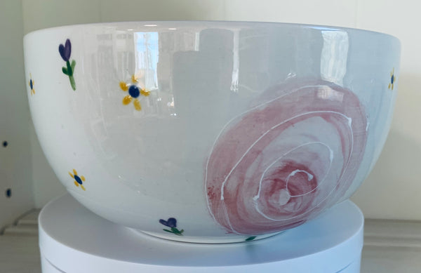 "Large pink flowers" cereal bowl