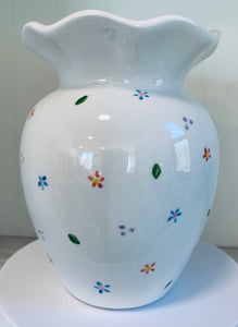 "Tiny flowers” vase