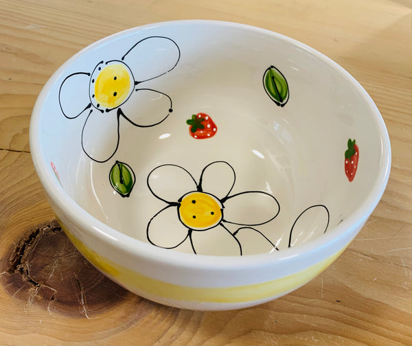 Yellow daisies & strawberries cereal bowl